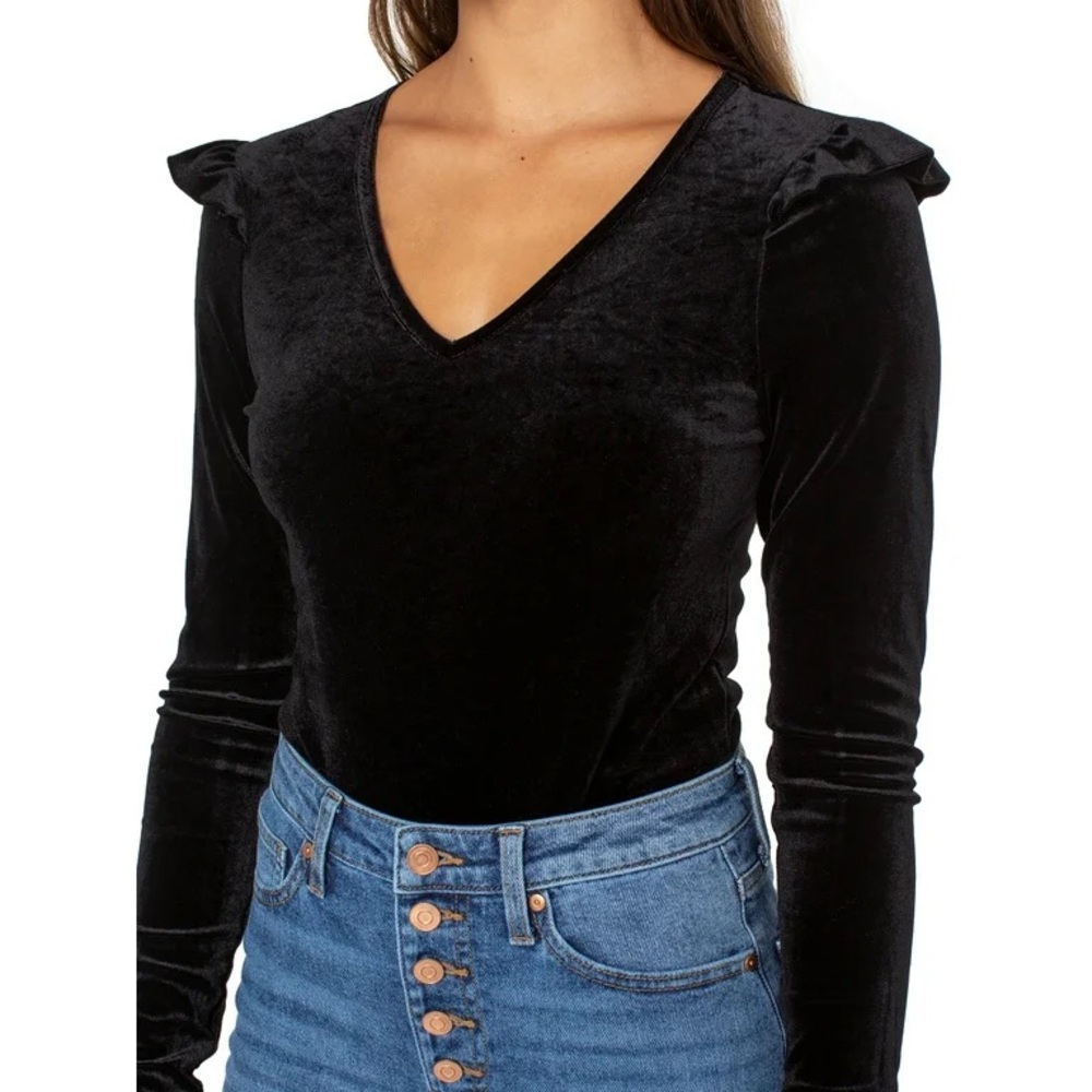 Celebrity Pink Velvet Black Bodysuit🦎🌵